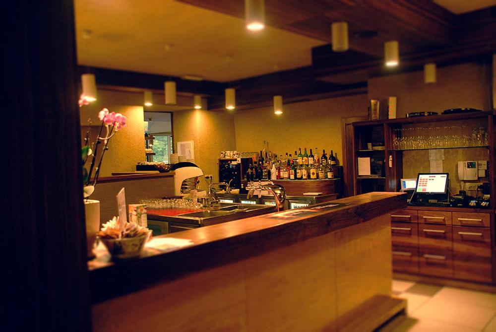 奥帕拉酒店 Trebnje 外观 照片